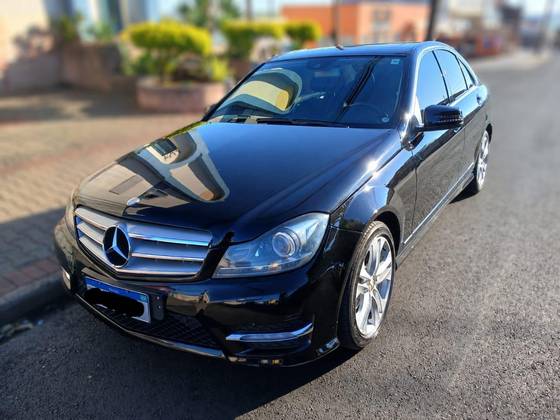 MERCEDES-BENZ C 200 1.8 CGI AVANTGARDE 16V GASOLINA 4P AUTOMÁTICO MERCEDES-BENZ C 200 1.8 CGI AVANTGARDE 16V GASOLINA 4P AUTOMÁTICO